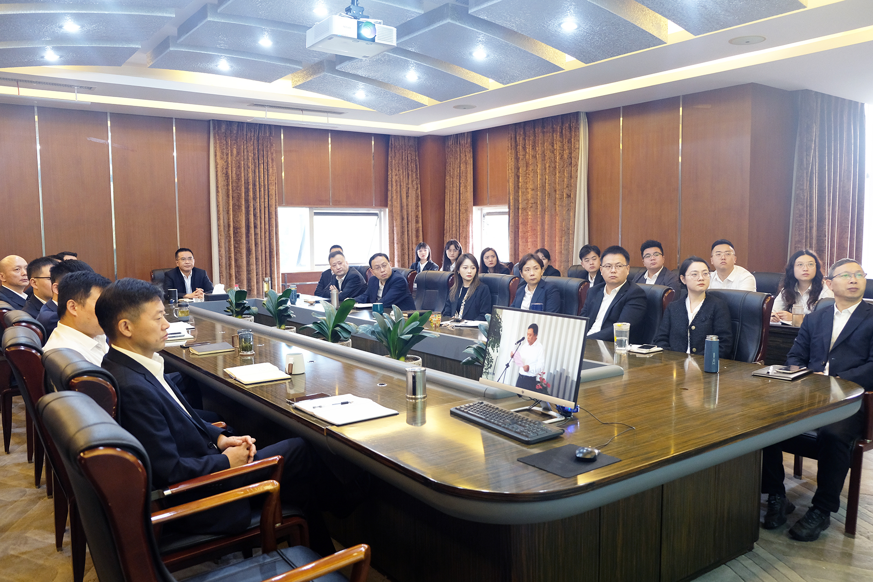 77������ҵ�������漯�Ž����ʮ�������Ƚ�ģ�����������